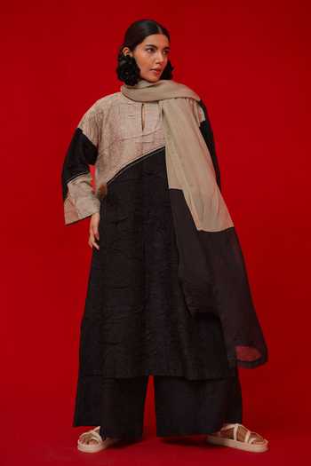 Stoique_Black Halo Colorblock Scarf _at_Aza_Fashions