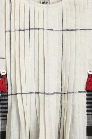 Buy_Tiber Taber_Cream Cotton Tassels Chequered Top And Pant Set 