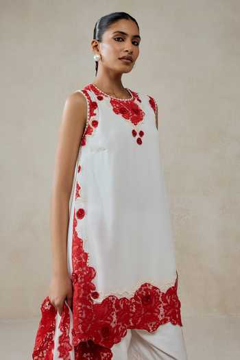 Buy_Nitika Gujral_White Georgette, Net, Shantoon Lace, Applique Contrast Embroidered Kurta Set _Online_at_Aza_Fashions