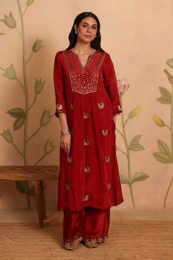 Pouli Pret_Red Silk, Cotton, Organza, Voile Embroidery, Sequins, Kamla Zardozi Kurta Set _Online_at_Aza_Fashions