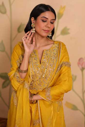 Buy_Pouli Pret_Yellow Silk, Organza, Voile Embroidery, Sequins, Zari, Mirrors Zohra Kurta Set _Online_at_Aza_Fashions