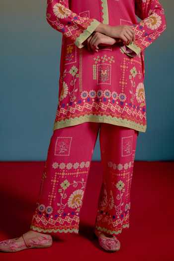 Shetab Kazmi_Pink Cotton V-neck Bela Print Kurta And Pant Set _Online_at_Aza_Fashions