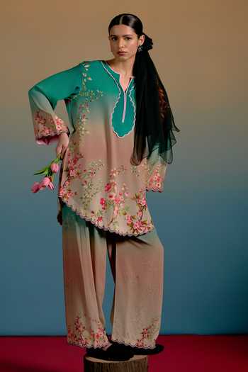 Shetab Kazmi_Green Cotton Split V-neck Zea Printed Kurta And Pant Set _at_Aza_Fashions