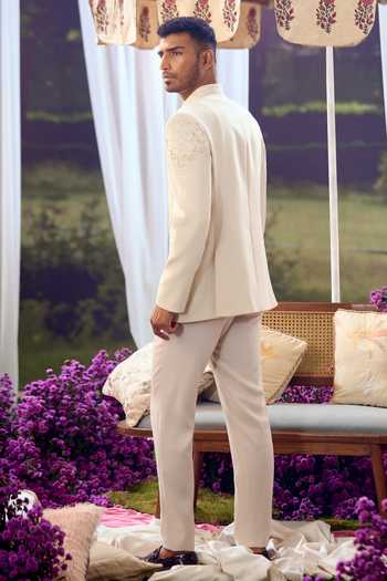 Aariyana Couture Abstract Embroidered Bandhgala Set 