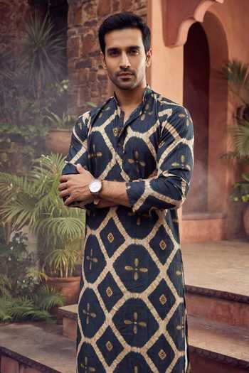 Jhambthreads_Navy Silk, Rayon Geometric Printed Kurta And Pyjama Set _Online_at_Aza_Fashions