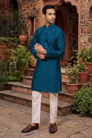 Jhambthreads Embroidered Kurta & Pant Set 