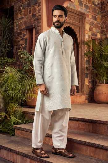 Jhambthreads Straight Embroidered Kurta & Pyjama Set 