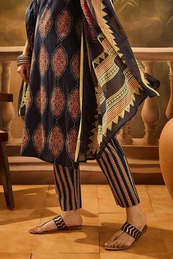Jhambthreads_Navy Pure Cotton V-neck Motif Print Kurta Set _Online_at_Aza_Fashions