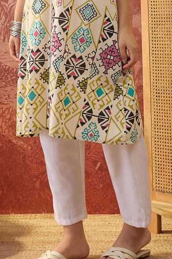 Jhambthreads_Cream Cotton Round Neck Geometric Print Kurta And Pant Set _Online_at_Aza_Fashions