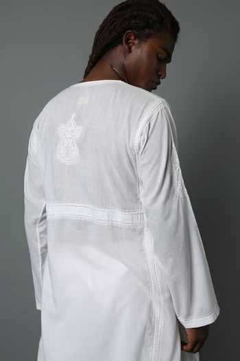 Buy House Of Three White Cotton Embroidery Chikankari Arsalan Angarkha Kurta Buy_House Of Three_White Cotton Embroidery Chikankari Arsalan Angarkha Kurta