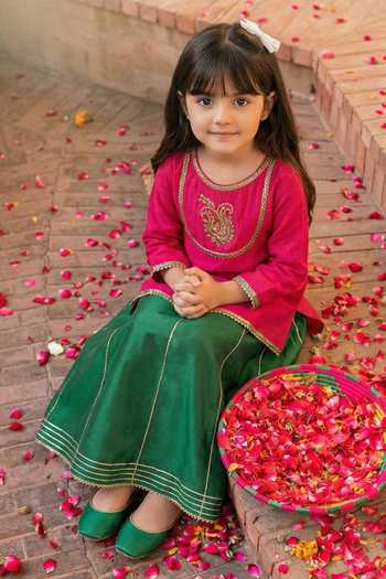 Shop_Petite Pomme_Pink Silk Embroidery, Zari Paisley Kurta And Lehenga Set _Online_at_Aza_Fashions