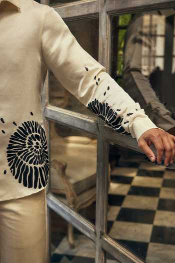 Buy Mahima Mahajan Off White Satin, Linen Applique Viral Shirt Online at Aza Fashions Buy_Mahima Mahajan_Off White Satin, Linen Applique Viral Shirt _Online_at_Aza_Fashions