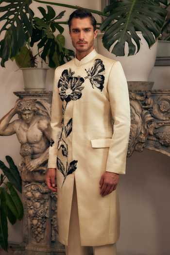 Mahima Mahajan_Off White Silk Embroidery Ritvik Hand Sherwani Set _Online_at_Aza_Fashions