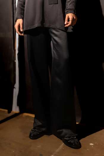 Mahima Mahajan_Black Satin, Linen Sequins Yug Embroidered Kurta And Trouser Set _Online_at_Aza_Fashions