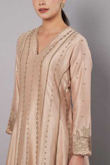 Doux Amour_Gold Chanderi Embroidery, Beads, Applique V-neck Spring Halo Anarkali Set _at_Aza_Fashions