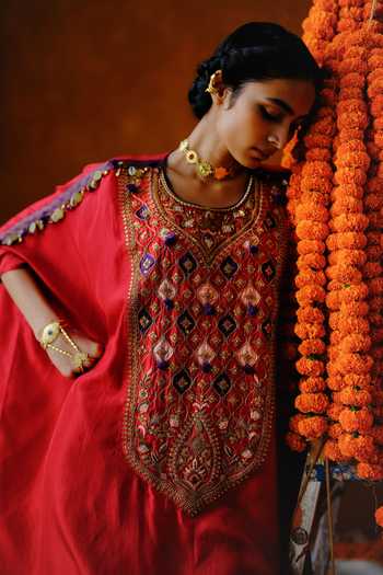Shop_Alam By Tulsi Patel_Gold Silk Embroidery, Zari Round Neck Genda Tunic And Pant Set _Online_at_Aza_Fashions