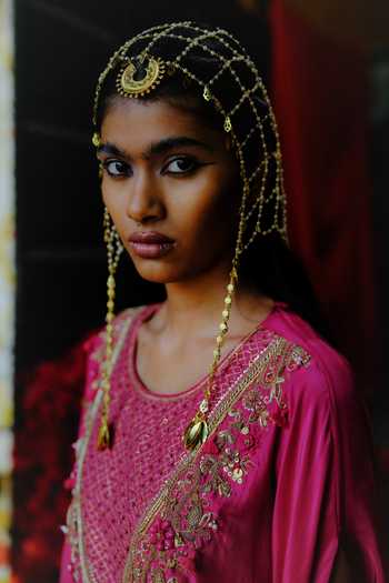 Alam By Tulsi Patel_Pink Silk Embroidery, Zari, Fabric Flowers Handwoven Kurta And Dhoti Pant Set _at_Aza_Fashions