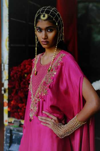 Buy_Alam By Tulsi Patel_Pink Silk Embroidery, Zari, Fabric Flowers Handwoven Kurta And Dhoti Pant Set 