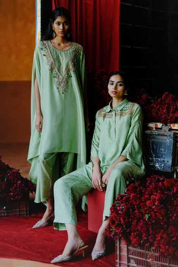 Alam By Tulsi Patel_Mint Silk Embroidery, Fabric Flowers Aprajita Handwoven Tunic And Dhoti Pant Set _at_Aza_Fashions