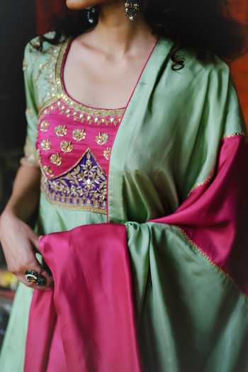 Buy_Alam By Tulsi Patel_Pink Silk Embroidery, Tassels Round Neck Jaui Patchwork Anarkali Set _Online_at_Aza_Fashions