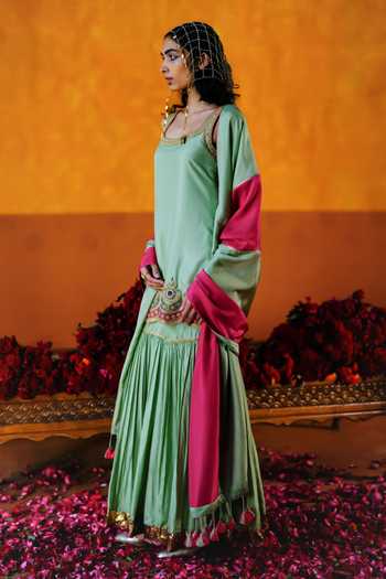 Buy_Alam By Tulsi Patel_Gold Silk Embroidery, Zari, Gota Patti, Dahlia Handwoven Kurta Sharara Set _Online_at_Aza_Fashions