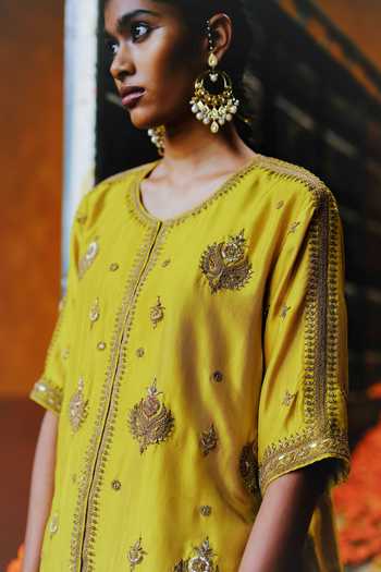 Buy_Alam By Tulsi Patel_Yellow Silk Embroidery Round Neck Datura Jacket And Palazzo Set _Online_at_Aza_Fashions