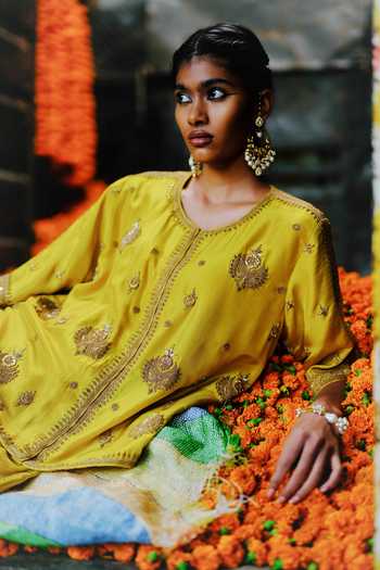 Buy_Alam By Tulsi Patel_Yellow Silk Embroidery Round Neck Datura Jacket And Palazzo Set 