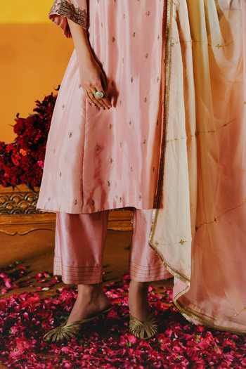 Shop_Alam By Tulsi Patel_Pink Silk Embroidery Round Neck Placed Handwoven Kurta And Pant Set _Online_at_Aza_Fashions