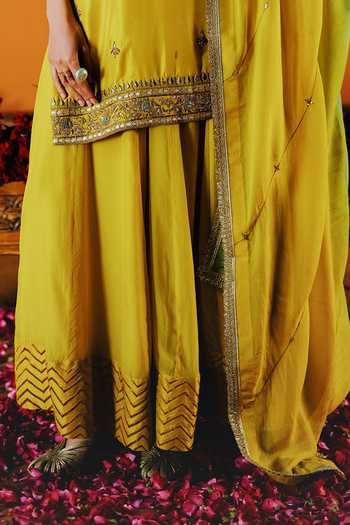 Buy_Alam By Tulsi Patel_Yellow Silk Embroidery Round Neck, Yes Hingot Kurta Sharara Set 