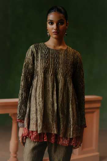 Alam By Tulsi Patel_Gold Tissue Embroidery, Smocking Round Neck Saqi Smocked Top And Pant Set _at_Aza_Fashions