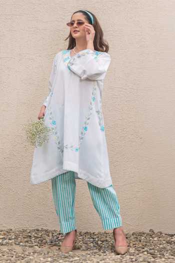 Shop_Daljit Sudan_Blue Cotton Embroidery V-neck White Phiran Kurta Set 