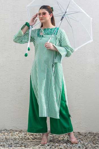 Daljit Sudan_Green Cotton Embroidery Square Neck, Yes Dark Striped Kurta And Pant Set _at_Aza_Fashions
