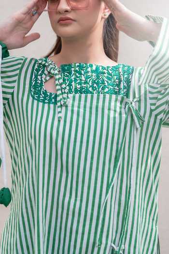 Buy_Daljit Sudan_Green Cotton Embroidery Square Neck, Yes Dark Striped Kurta And Pant Set 