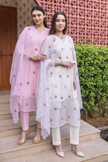 ASRUMO Off White Cotton, Kota Doria Embroidery V-neck Floral Motif Kurta Set at Aza Fashions ASRUMO_Off White Cotton, Kota Doria Embroidery V-neck Floral Motif Kurta Set _at_Aza_Fashions