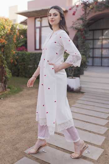 Shop_ASRUMO_Off White Cotton Embroidery Split V-neck Heart Kurta Set _Online_at_Aza_Fashions