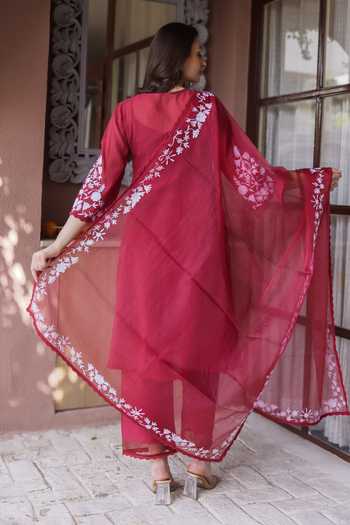 Shop ASRUMO Maroon Chanderi Embroidery V-neck Mul Kurta Set at Aza Fashions Shop_ASRUMO_Maroon Chanderi Embroidery V-neck Mul Kurta Set _at_Aza_Fashions