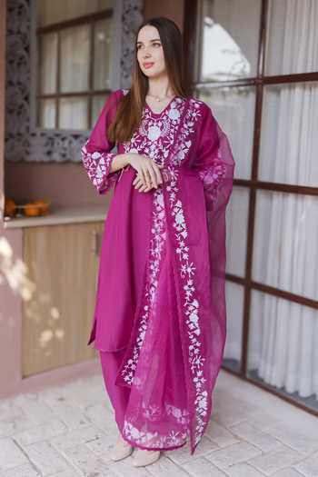 Buy_ASRUMO_Pink Chanderi Embroidery V-neck, Yes Mul Kurta Set _Online_at_Aza_Fashions