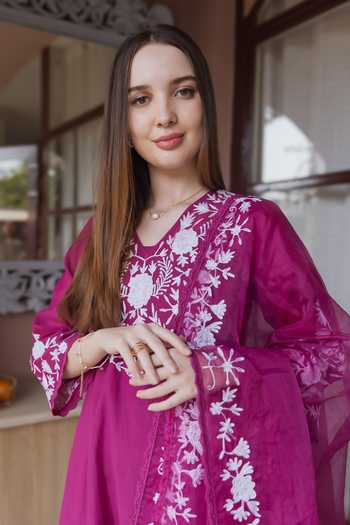 ASRUMO_Pink Chanderi Embroidery V-neck, Yes Mul Kurta Set _at_Aza_Fashions