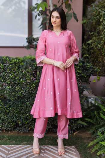 ASRUMO Pink Chanderi Embroidery V-neck Kurta Set at Aza Fashions ASRUMO_Pink Chanderi Embroidery V-neck Kurta Set _at_Aza_Fashions