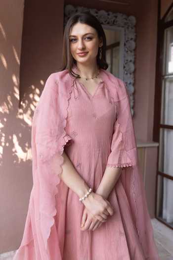 Shop ASRUMO Pink Cotton Embroidery V-neck, Yes Kurta Set Online at Aza Fashions Shop_ASRUMO_Pink Cotton Embroidery V-neck, Yes Kurta Set _Online_at_Aza_Fashions