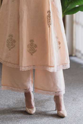 ASRUMO_Peach Linen, Doriya Embroidery Split V-neck Mughal Motif Pattern Kurta Set _Online_at_Aza_Fashions
