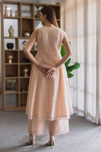 Buy_ASRUMO_Peach Linen, Doriya Embroidery Split V-neck Mughal Motif Pattern Kurta Set _Online_at_Aza_Fashions
