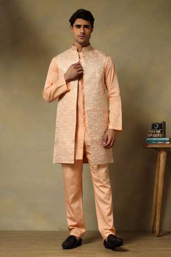 Pomcha Jaipur_Peach Silk Chaap Sleeveless Longline Bundi And Kurta Set _Online_at_Aza_Fashions