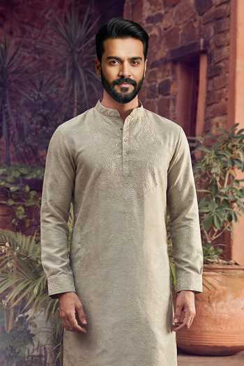Shop Jhambthreads Green Silk, Viscose Embroidery Woven Kurta And Pyjama Set Online at Aza Fashions Shop_Jhambthreads_Green Silk, Viscose Embroidery Woven Kurta And Pyjama Set _Online_at_Aza_Fashions