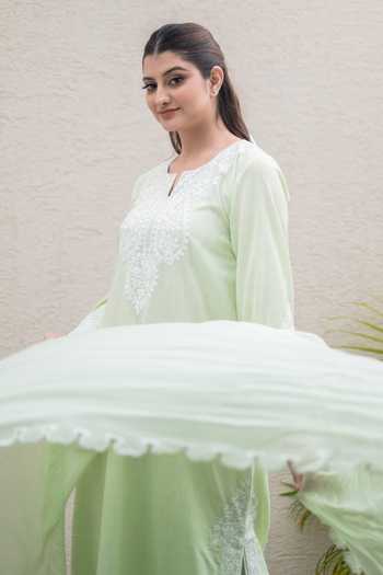 Buy_Daljit Sudan_Green Cotton, Organza Keyhole Neck, Yes Placed Embroidered Kurta Set _Online_at_Aza_Fashions