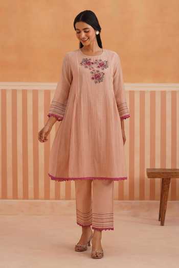 OMI_Pink Chanderi Embroidery Round Neck Mul Kurta And Pant Set _Online_at_Aza_Fashions