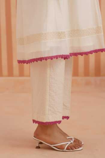 OMI_Pink Chanderi, Cotton Satin Embroidery V-neck, Yes Mul Kurta And Pant Set _Online_at_Aza_Fashions