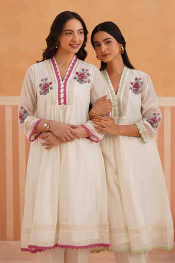 Buy_OMI_Pink Chanderi, Cotton Satin Embroidery V-neck, Yes Mul Kurta And Pant Set 