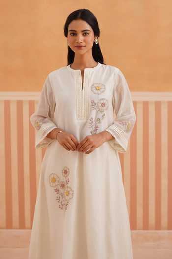 Buy_OMI_Ivory Chanderi, Cotton Satin Thread Embroidery Round Mul Kurta And Pant Set _Online_at_Aza_Fashions