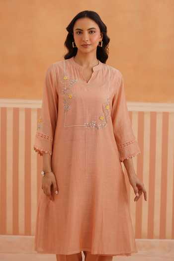 OMI_Peach Chanderi, Cotton Satin Embroidery Split V-neck, Yes Mul Kurta And Pant Set _Online_at_Aza_Fashions